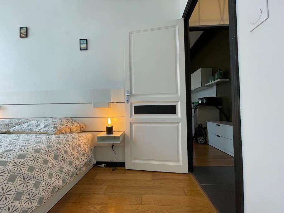 L'Appartement Tomey Avec Parking Каркассон Экстерьер фото
